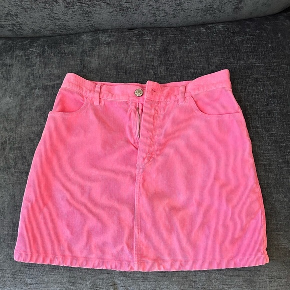 Brandy Melville Corduroy pink bubble gum mini skirt nwt - Picture 6 of 6